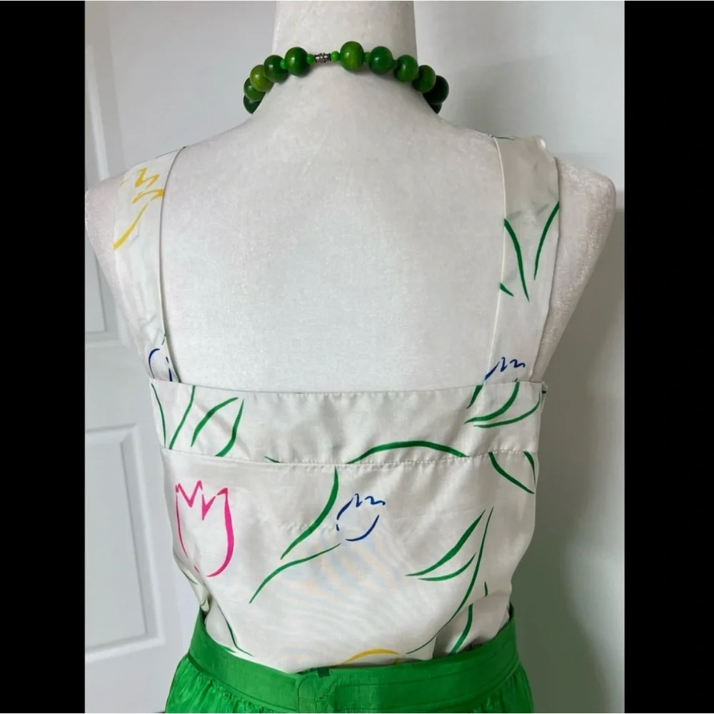 Vintage Green Satin Midi Skirt w Floral Top & Statement Belt – 60s Inspired - Picture 12 of 16